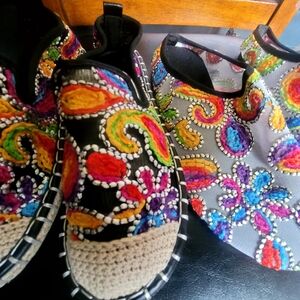 2 Pairs Of Colorful Embroidered Women's Shoes